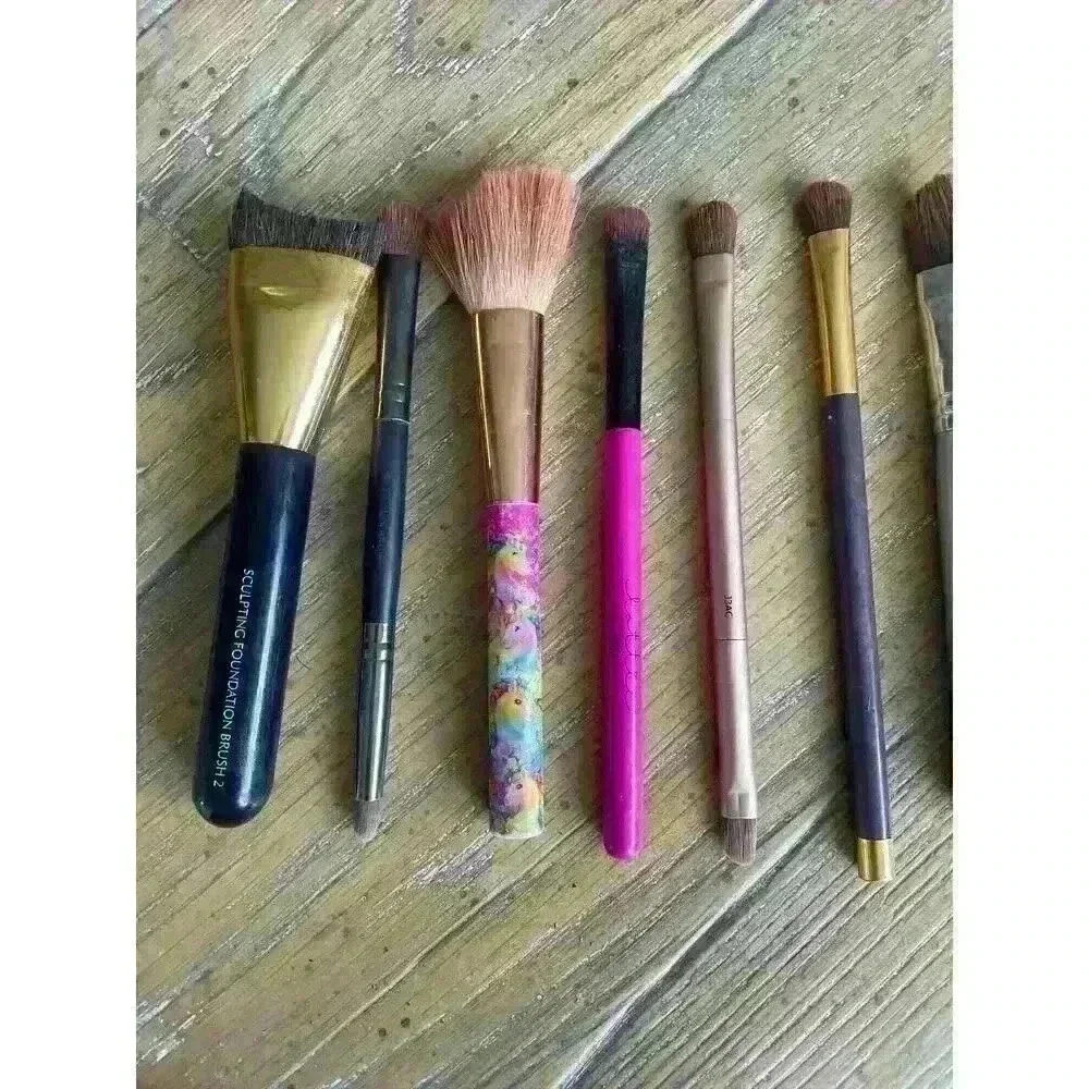 Bundle (11 piece) multiple brands makeup brush set